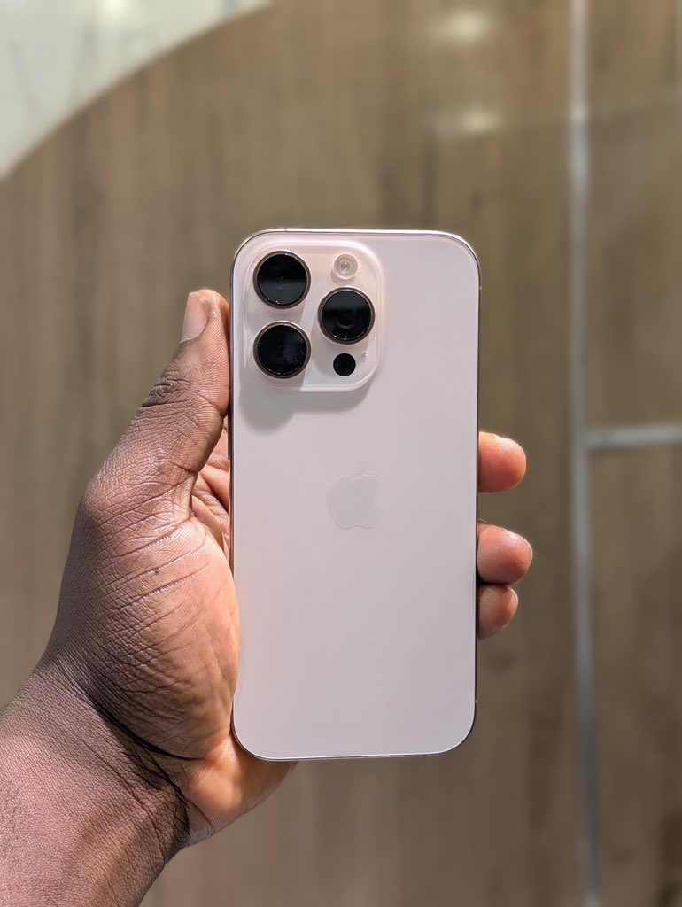 iPhone 16 Pro